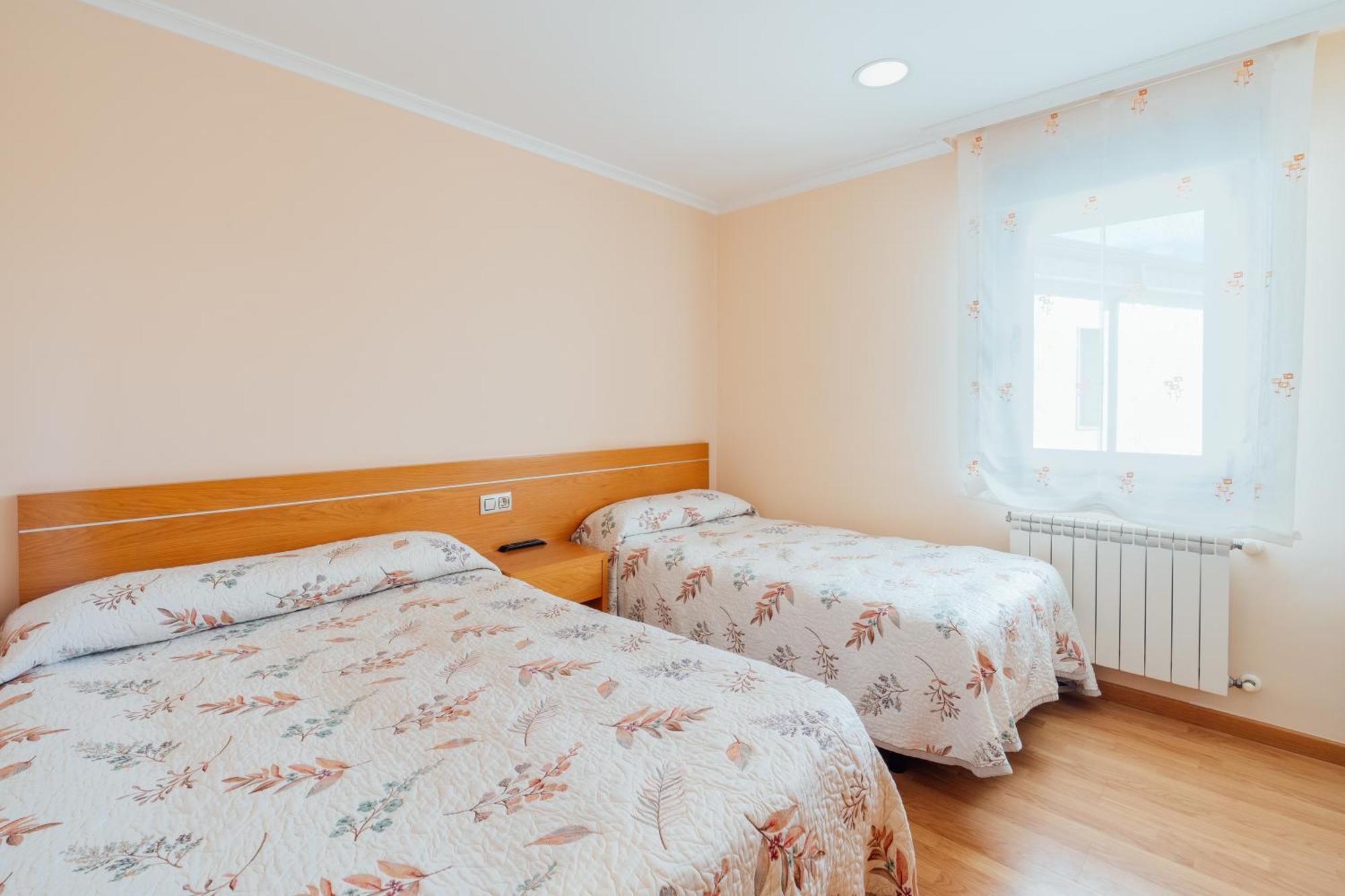 Hotel Restaurante Cazador Pereiro Екстер'єр фото