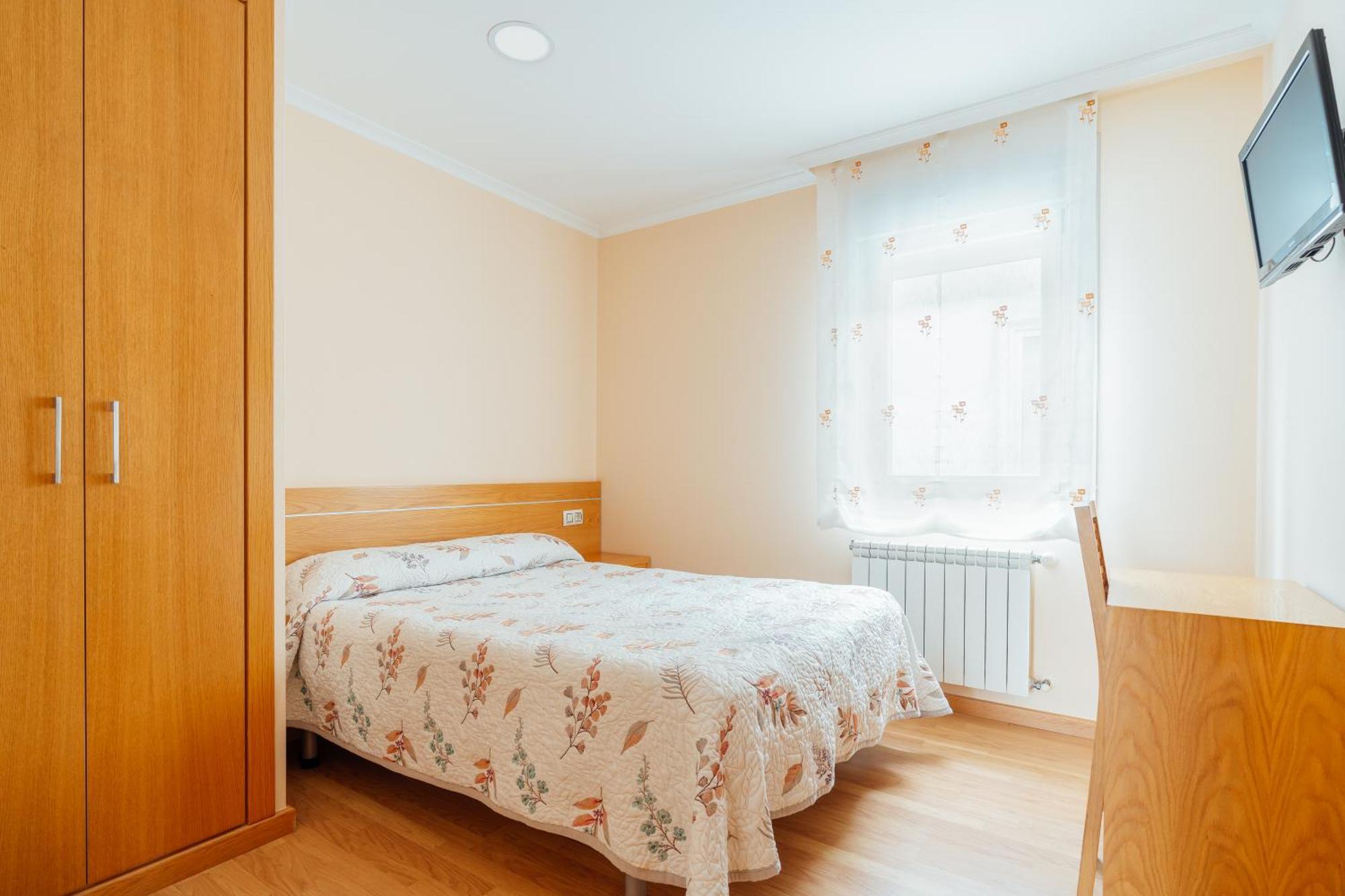 Hotel Restaurante Cazador Pereiro Екстер'єр фото