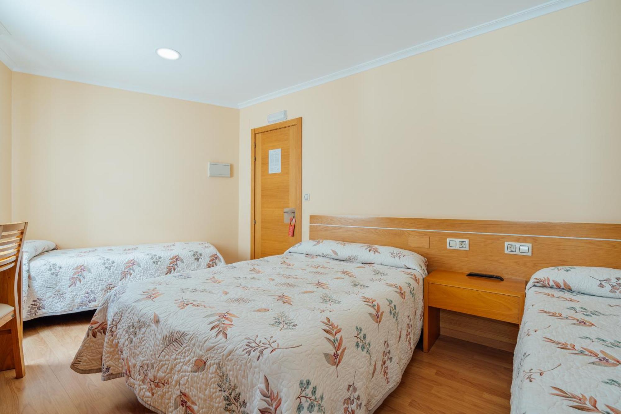 Hotel Restaurante Cazador Pereiro Номер фото